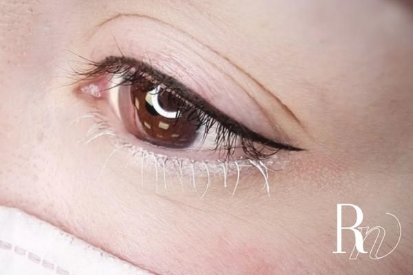 Eyeliner permanent chez RachelN